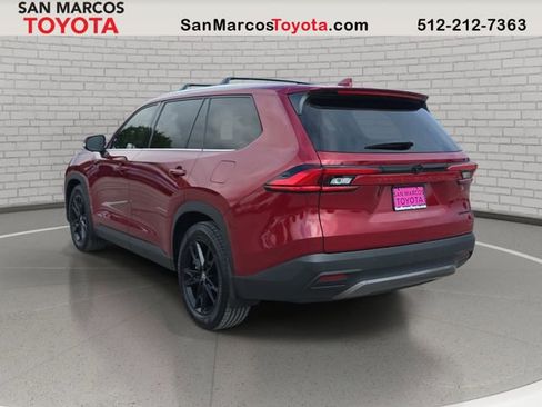Used 2024 Toyota Grand Highlander FWD image 8