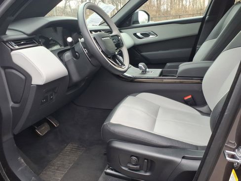 Certified 2026 Land Rover Range Rover Velar Dynamic SE AWD/4WD image 17