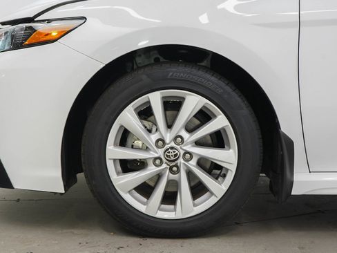 Used 2024 Toyota Camry SE FWD image 27
