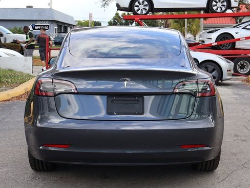 Used 2022 Tesla Model 3 image 12