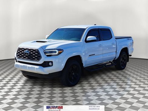 Used 2023 Toyota Tacoma TRD Sport w/ Black Out Package (TMS) image 2