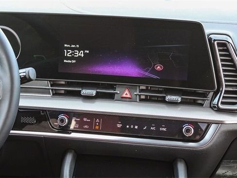 Certified 2025 Kia Sportage SX Prestige image 10