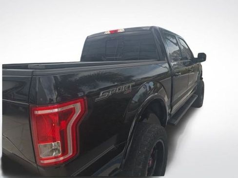 Used 2017 Ford F150 XLT w/ Equipment Group 302A Luxury image 4