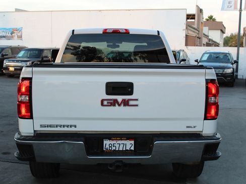 Used 2015 GMC Sierra 1500 SLT w/ SLT Crew Cab Value Package RWD image 4