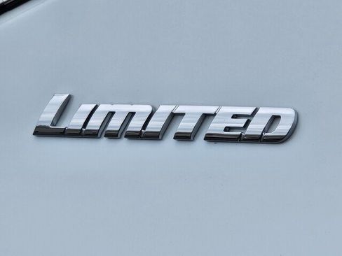 Certified 2026 Toyota Tundra Limited AWD/4WD image 32