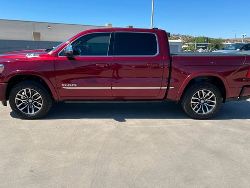 Used 2025 RAM 1500 Limited AWD/4WD image 2