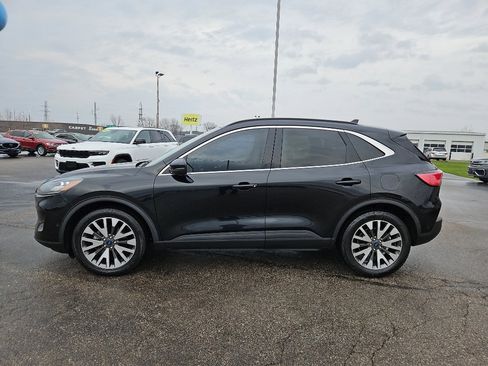 Used 2020 Ford Escape Titanium image 1