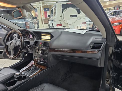 Used 2011 Mercedes-Benz E 350 Coupe image 22