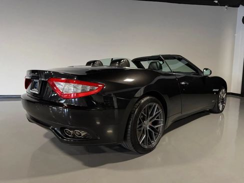 Used 2013 Maserati GranTurismo Convertible RWD image 4