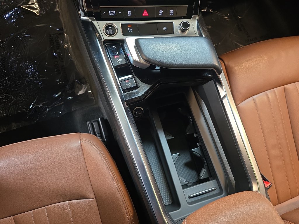 Certified 2024 Audi Q8 e-tron Premium Plus AWD/4WD image 29