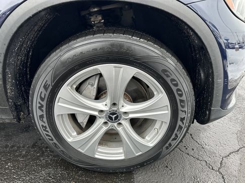 Used 2018 Mercedes-Benz GLC 300 GLC 300 image 13