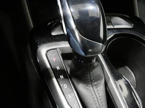 Used 2025 Buick Envista Sport Touring image 22