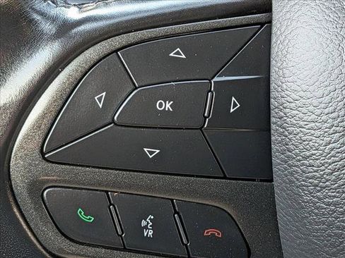 Used 2022 Dodge Charger SXT image 16