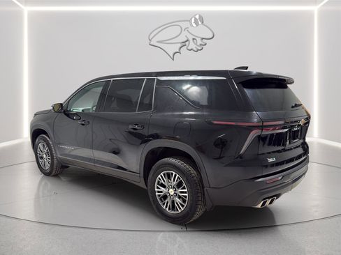 Used 2024 Chevrolet Traverse LS w/ LPO, Floor Liner Package FWD image 3
