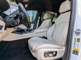 Used 2022 BMW X5 M50i w/ Parking Assistance Package image 5