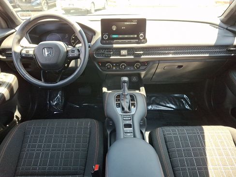 Used 2024 Honda HR-V Sport image 11