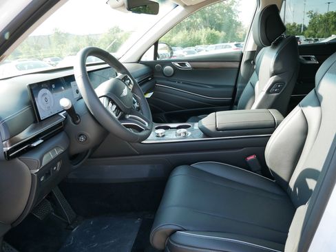 New 2026 Genesis GV80 2.5T Prestige image 4