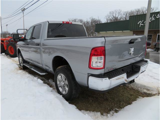 Used 2024 RAM 2500 Big Horn AWD/4WD image 2