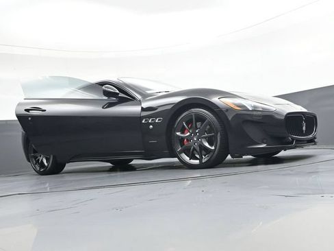 Used 2013 Maserati GranTurismo Sport RWD image 44