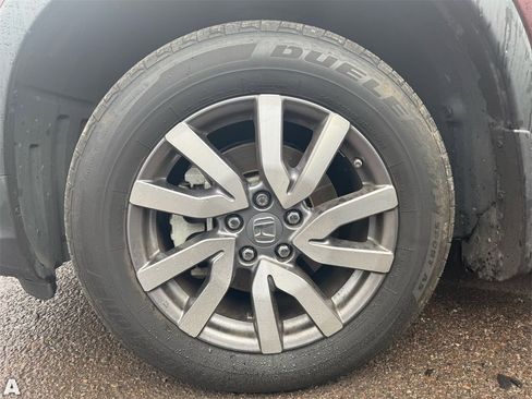 Used 2021 Honda Pilot EX image 6