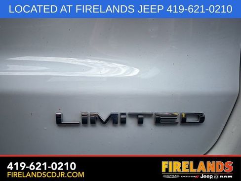 Used 2024 Jeep Compass Limited image 10