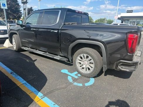Certified 2023 GMC Sierra 1500 Denali w/ Technology Package AWD/4WD image 4