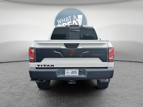 Used 2023 Nissan Titan PRO-4X w/ Pro-4x Convenience Package AWD/4WD image 5