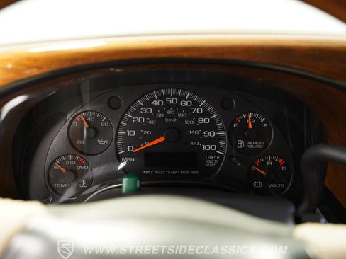 Used 2001 Chevrolet Express 1500 w/ Preferred Equipment Group 3 image 40