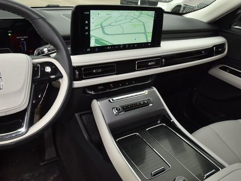 New 2026 Lincoln Aviator AWD image 27