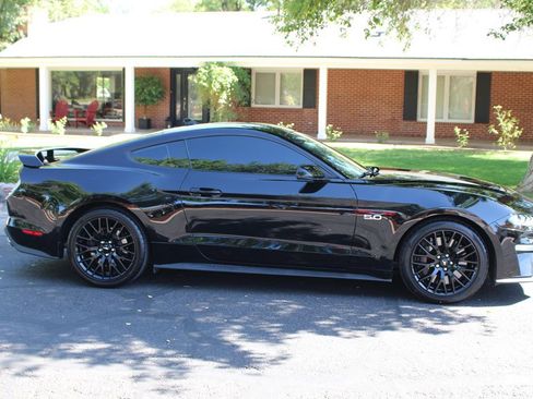 Used 2021 Ford Mustang GT Premium w/ GT Performance Package RWD image 3