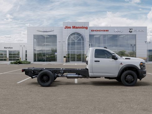 New 2025 RAM 4500 Tradesman AWD/4WD image 21