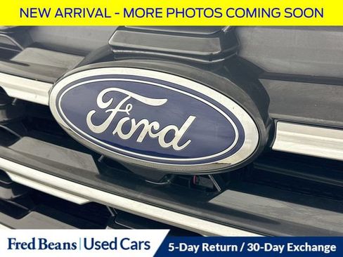 Used 2026 Ford Explorer Active AWD/4WD image 18