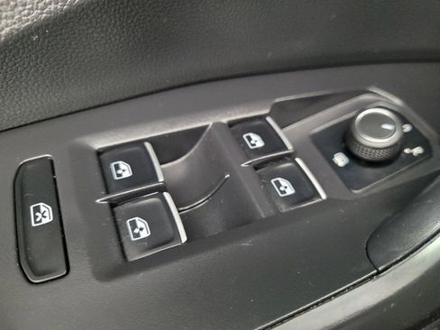 Used 2025 Volkswagen Jetta S FWD image 27