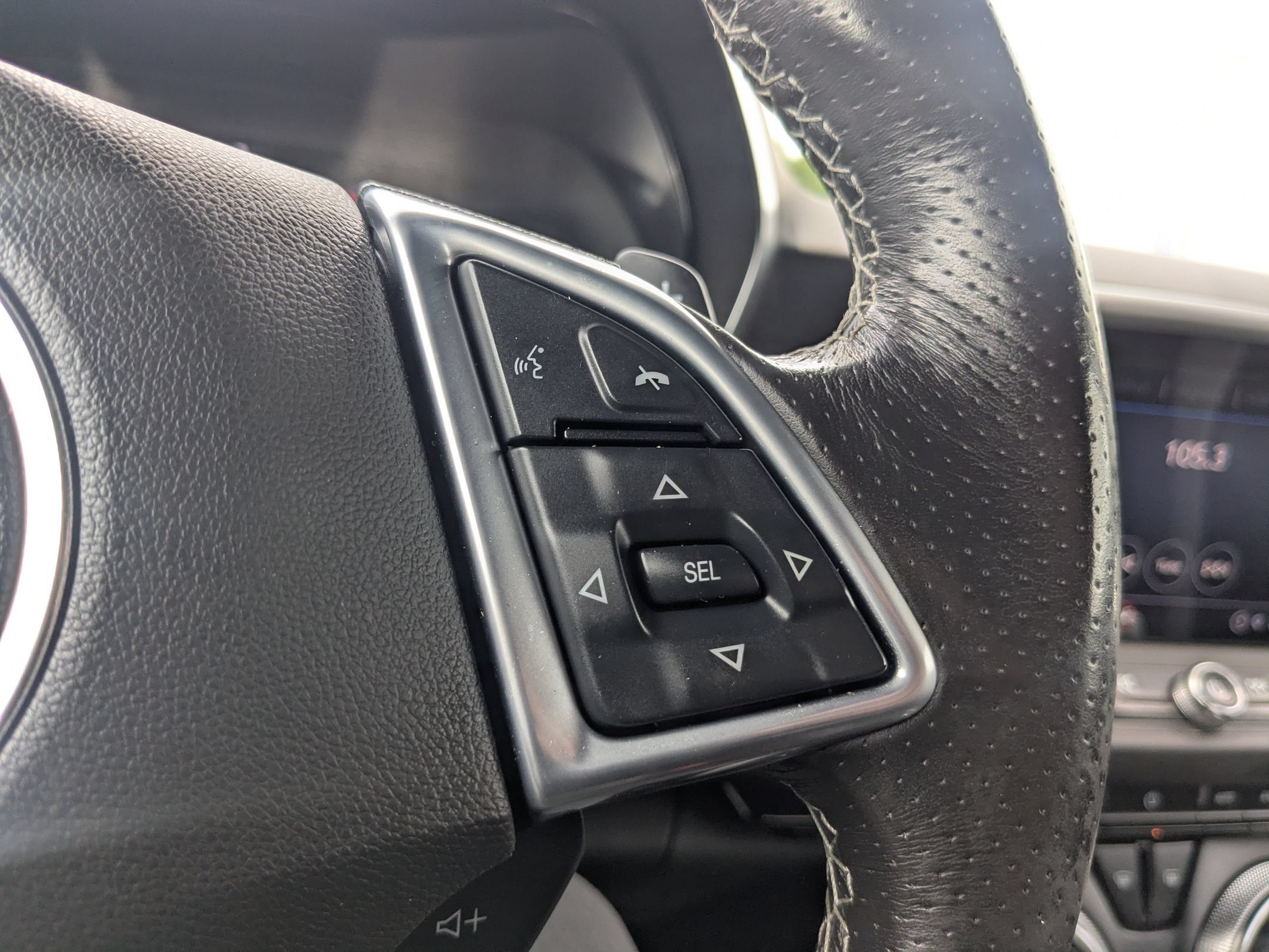 Used 2022 Chevrolet Camaro SS RWD image 21