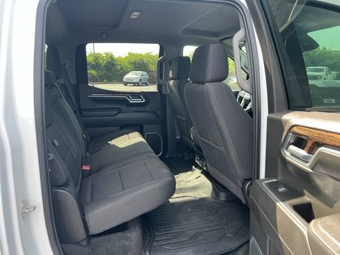 Used 2022 GMC Sierra 1500 Elevation w/ X31 Off-Road Package AWD/4WD image 11