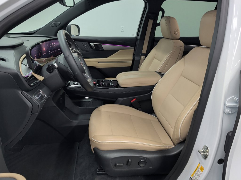 Used 2026 Buick Enclave Preferred FWD image 9