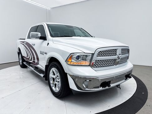 Used 2016 RAM 1500 Laramie w/ Convenience Group image 7