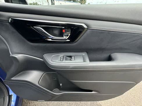 Used 2025 Subaru Forester Touring AWD/4WD image 23