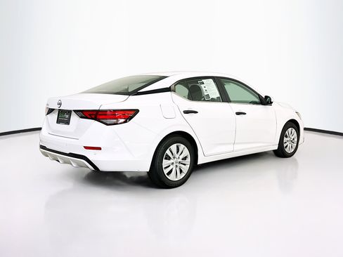 Used 2024 Nissan Sentra S FWD image 9