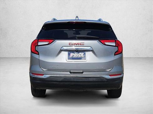 Certified 2024 GMC Terrain SLT w/ Infotainment Package II AWD/4WD image 7