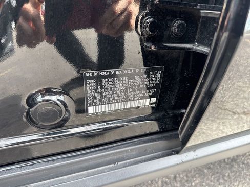 Certified 2024 Honda HR-V LX image 23
