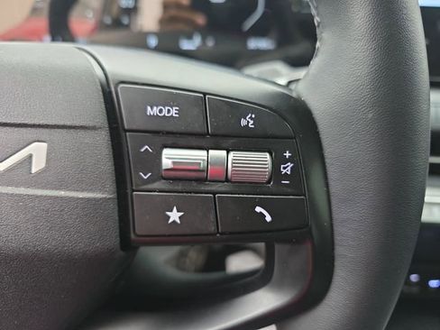 Used 2025 Kia K4 EX FWD image 38