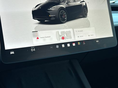 Used 2023 Tesla Model Y Performance image 21