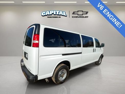 Used 2024 Chevrolet Express 3500 LT w/ LT Preferred Equipment Group RWD image 5