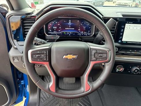 Used 2023 Chevrolet Silverado 1500 LT AWD/4WD image 43