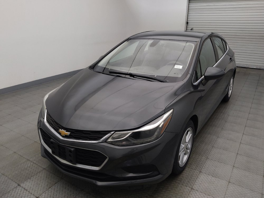 Used 2017 Chevrolet Cruze LT FWD image 15