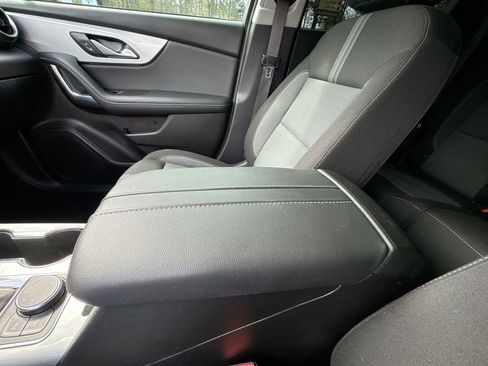 Used 2024 Chevrolet Blazer LT w/ Driver Confidence Package FWD image 24