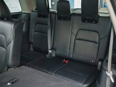 Used 2022 Nissan Pathfinder SL w/ SL Black Package image 24