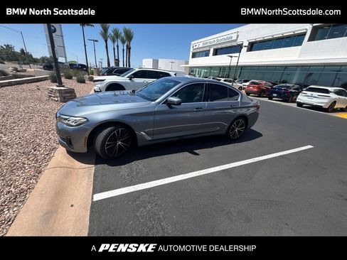 Used 2022 BMW 530i w/ Premium Package RWD image 1