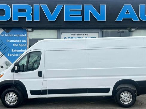 Used 2023 RAM ProMaster 2500 image 2
